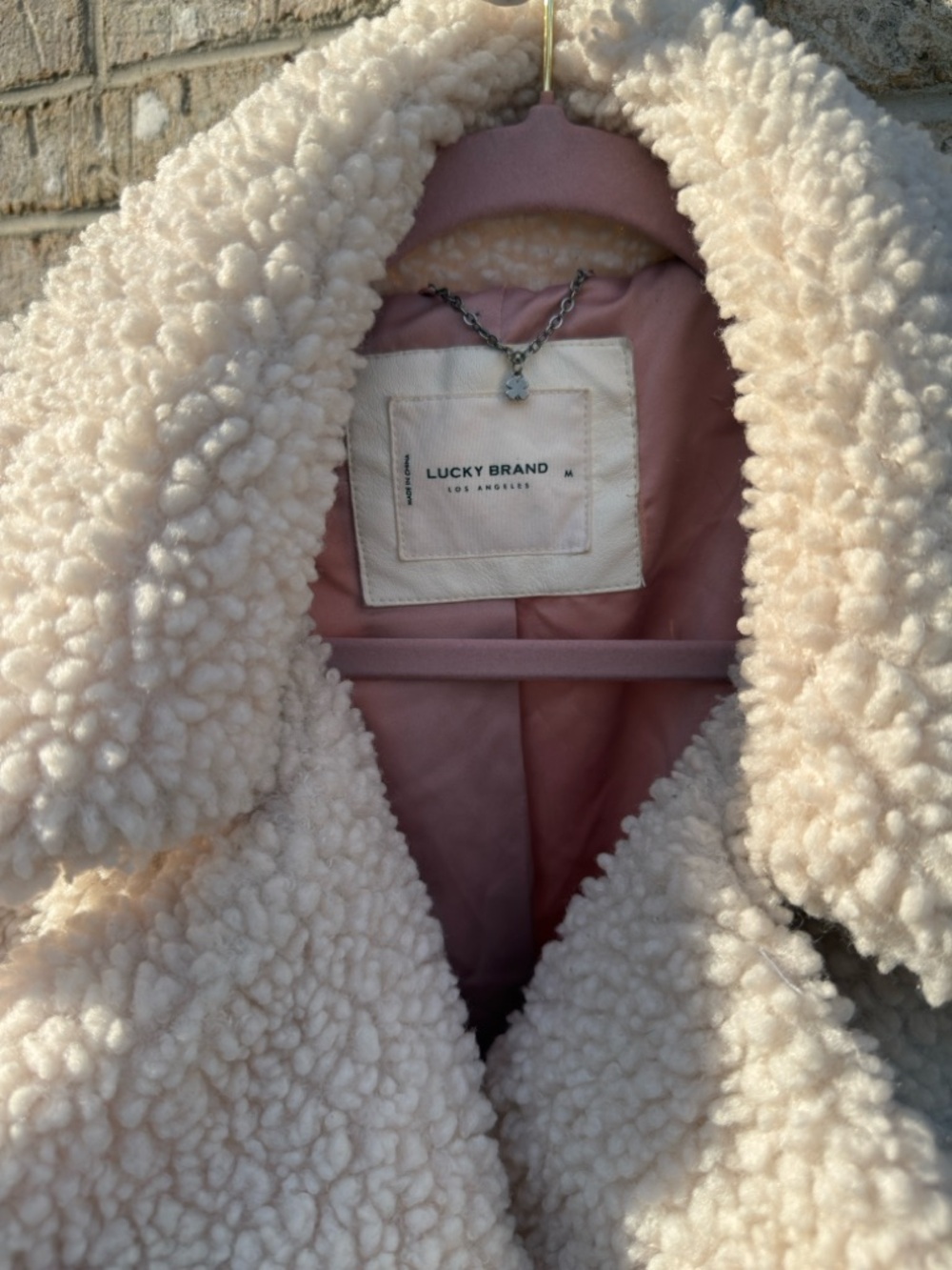 Lucky Brand oatmeal faux shearling snap front coat, sz med - Picture 3 of 13